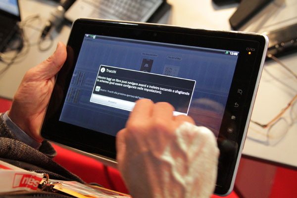 tablet_toshiba_folio_100_3