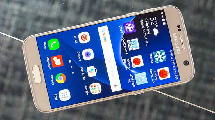 Come scaricare l'aggiornamento di agosto sul Samsung Galaxy S7 oggi 1 settembre