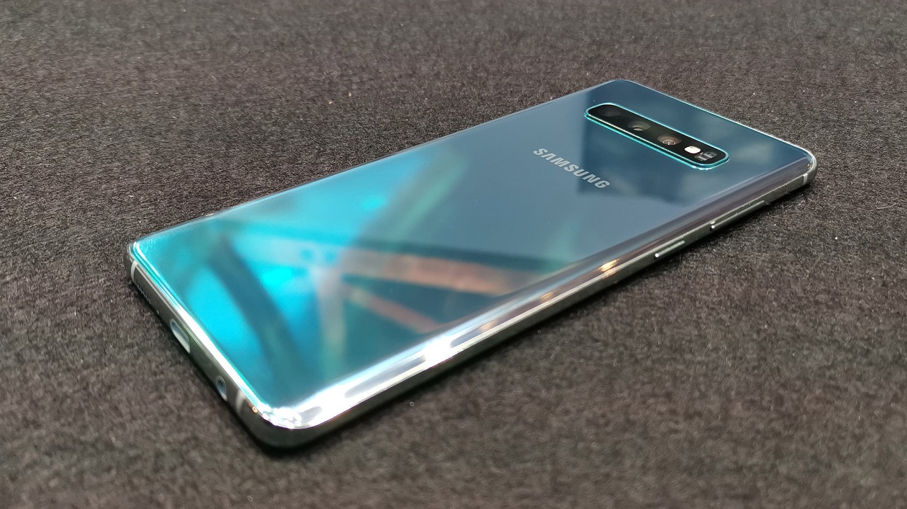 Samsung Galaxy S10 e non solo: come conoscere lo stato dei lavori su Android 11